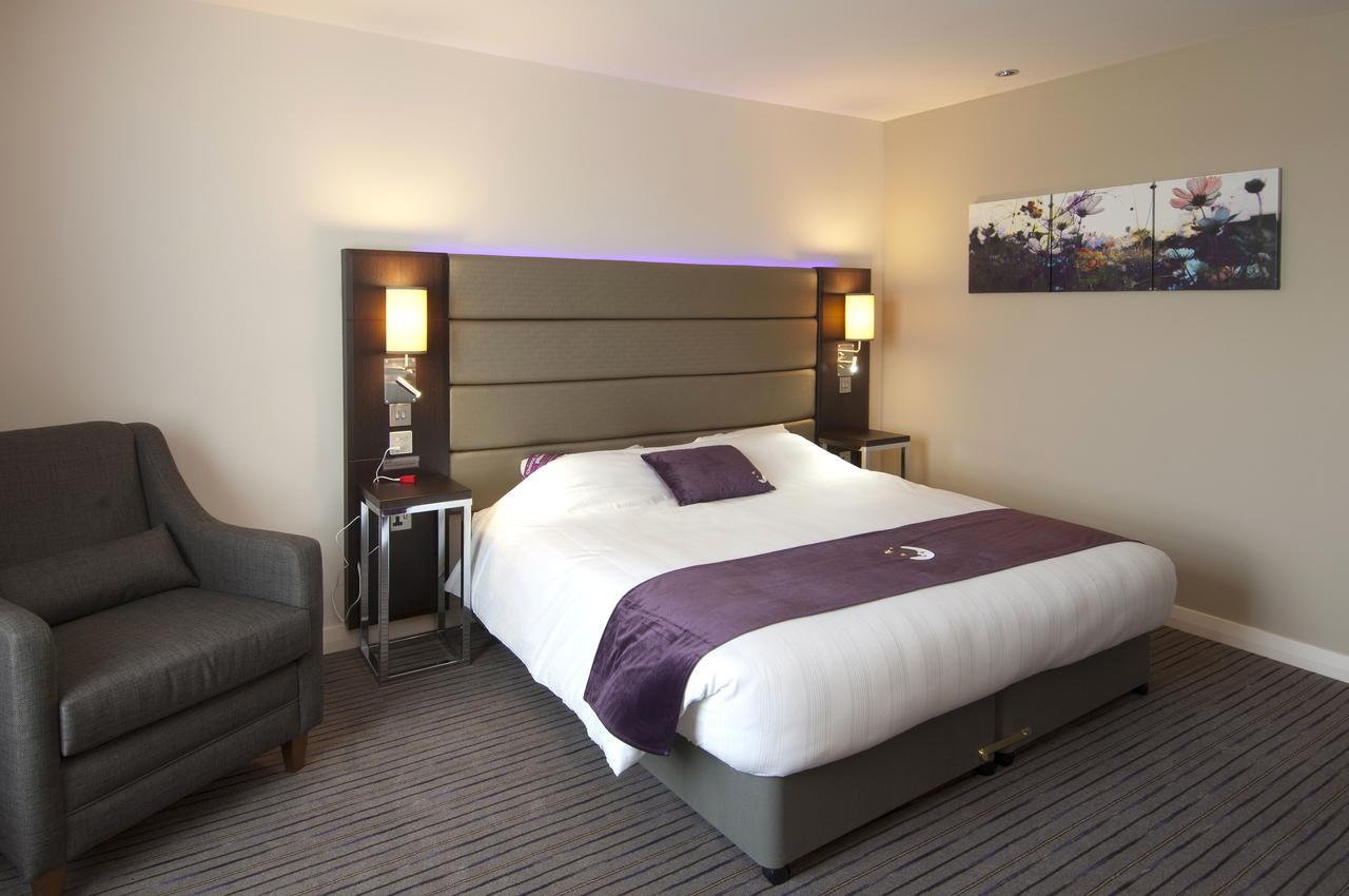 Premier Inn London Eltham Екстериор снимка